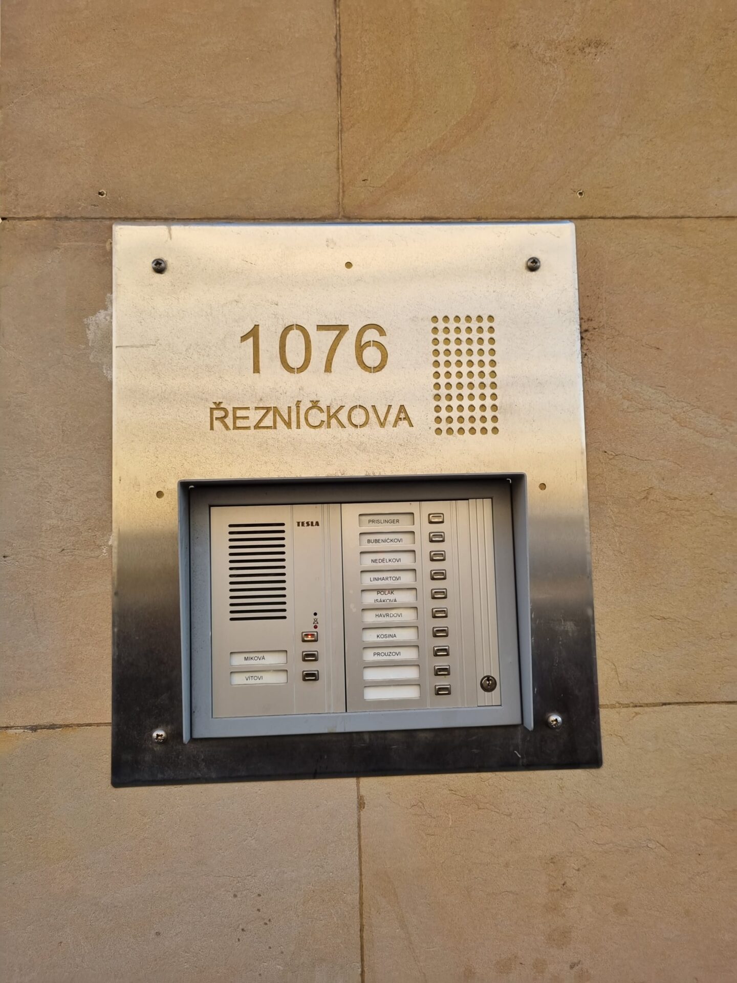 domaci-telefony-2